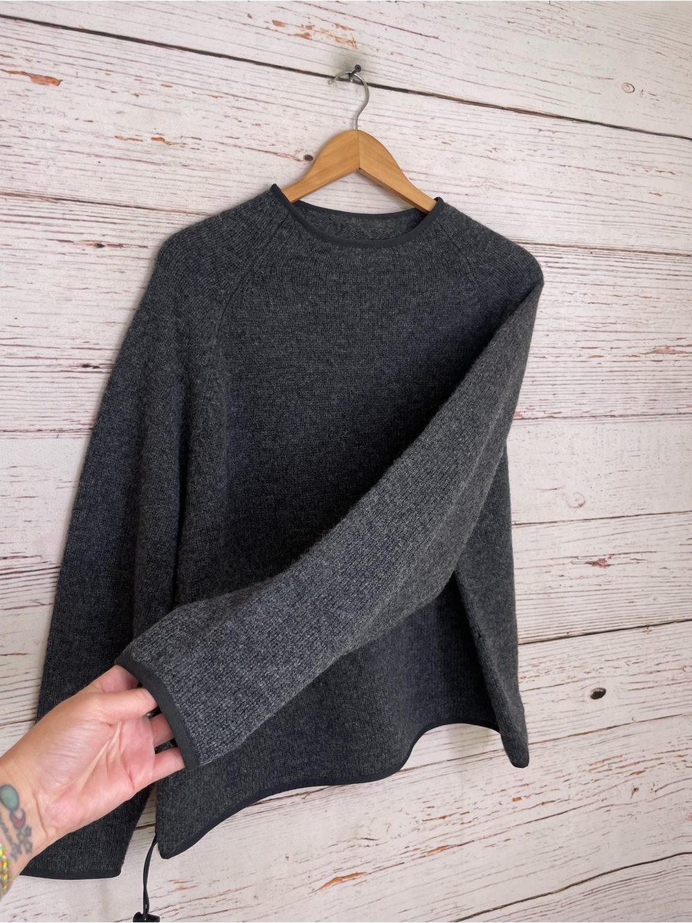 L.L. Bean vintage wool blend sweater - Picture 4 of 8